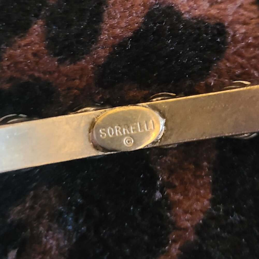 Sorrelli Bracelet and Earrings - Picture 5 of 5
